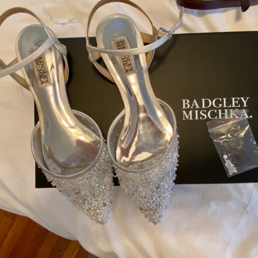 Badgley Mischka, flat wedding shoes with floral design, sequins and pearls